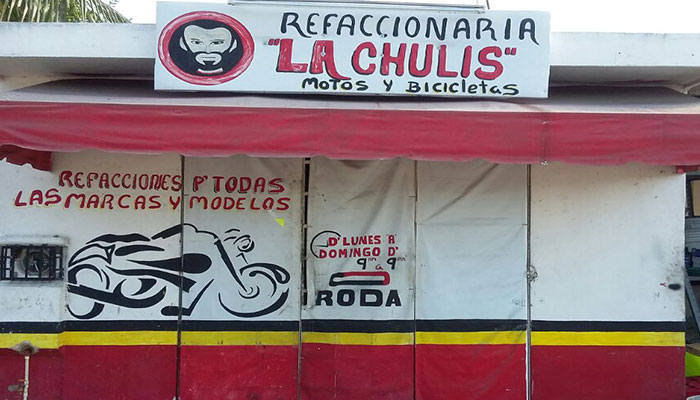 Refaccionaria "La Chulis"